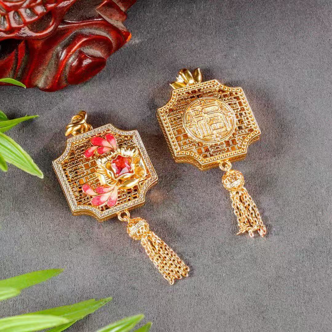 enamel pendant jewelry design