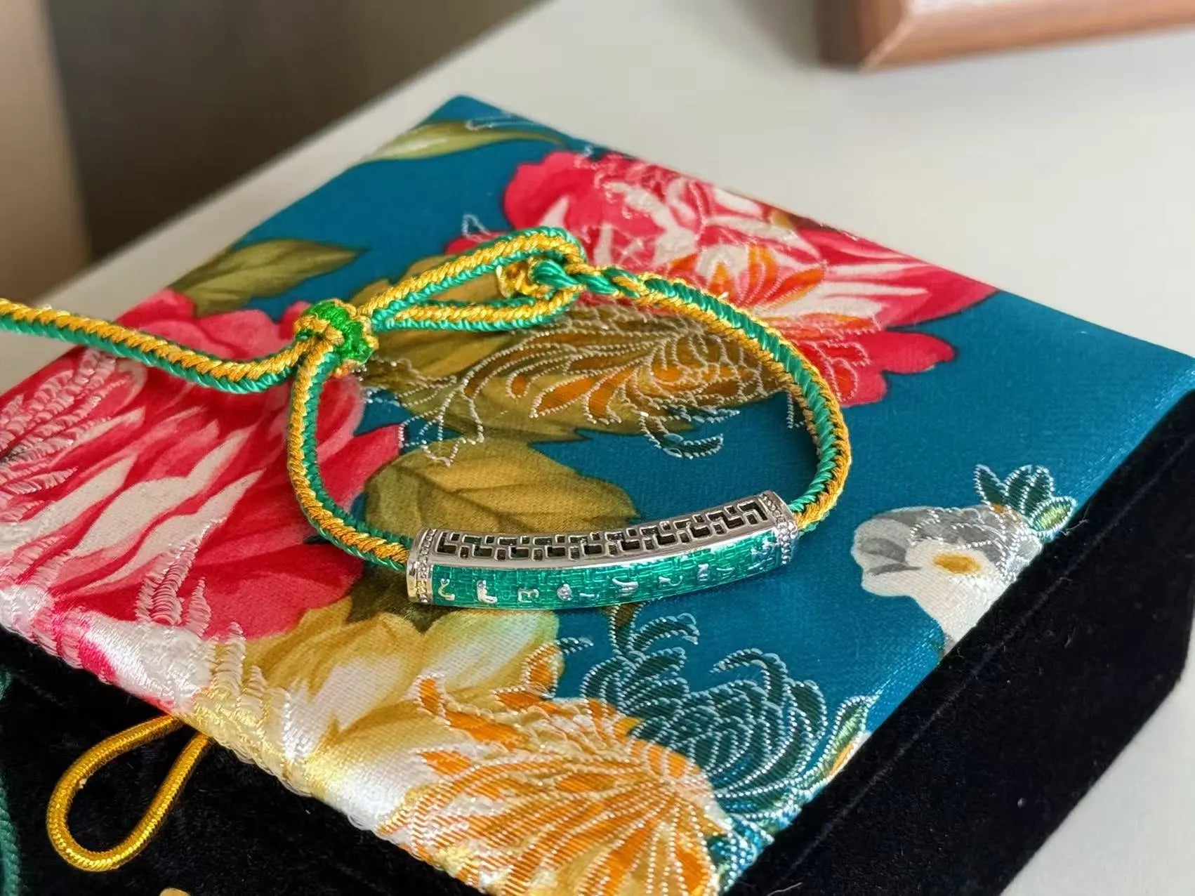 Green Tara Mantra Bracelet - Divine Blessings for Swift Luck & Protection - BodhiBloom 3