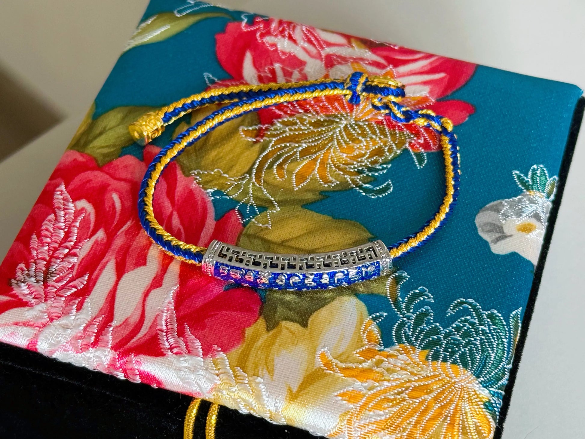 Medicine Buddha Bracelet - Healing Energy & Blessings for Body & Mind - BodhiBloom 2