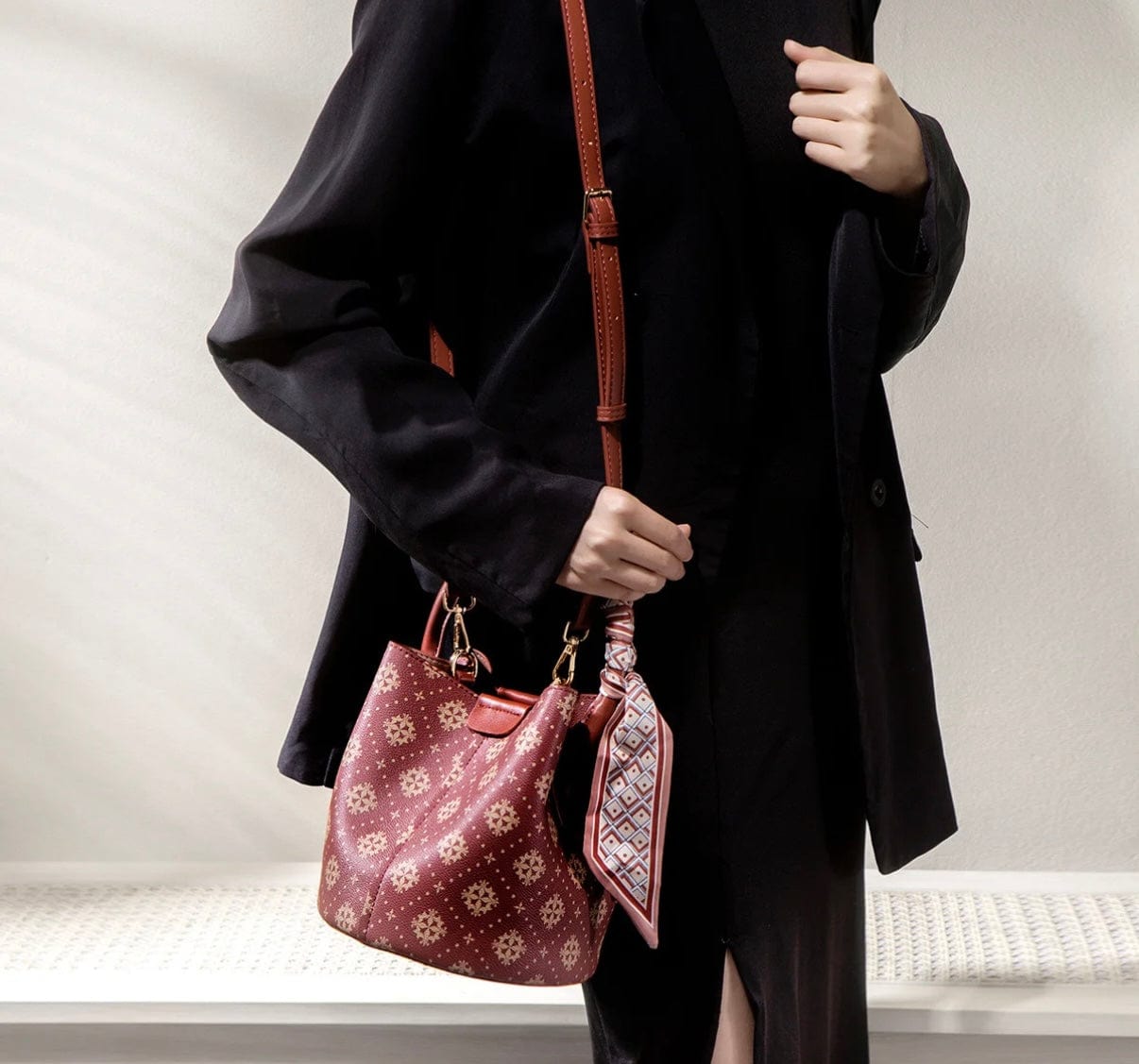 Vermilion Bucket Bag Bloom – BodhiBloom Handbag 4