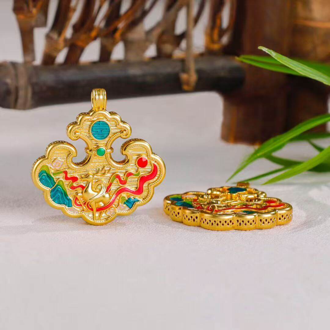 peaceful voyage deer mountain-water cloisonné pendant detail