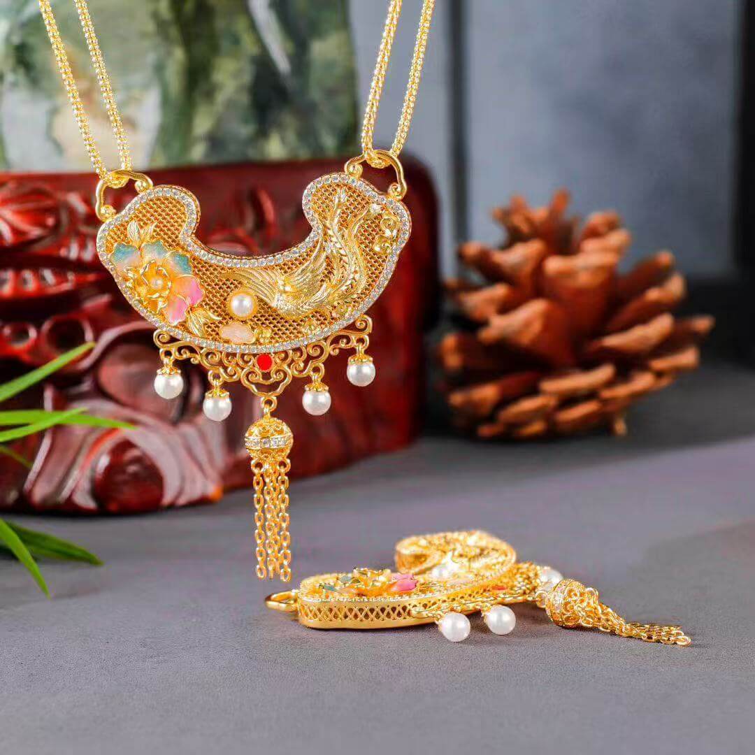 phoenix peony ruyi lock pendant detail 2