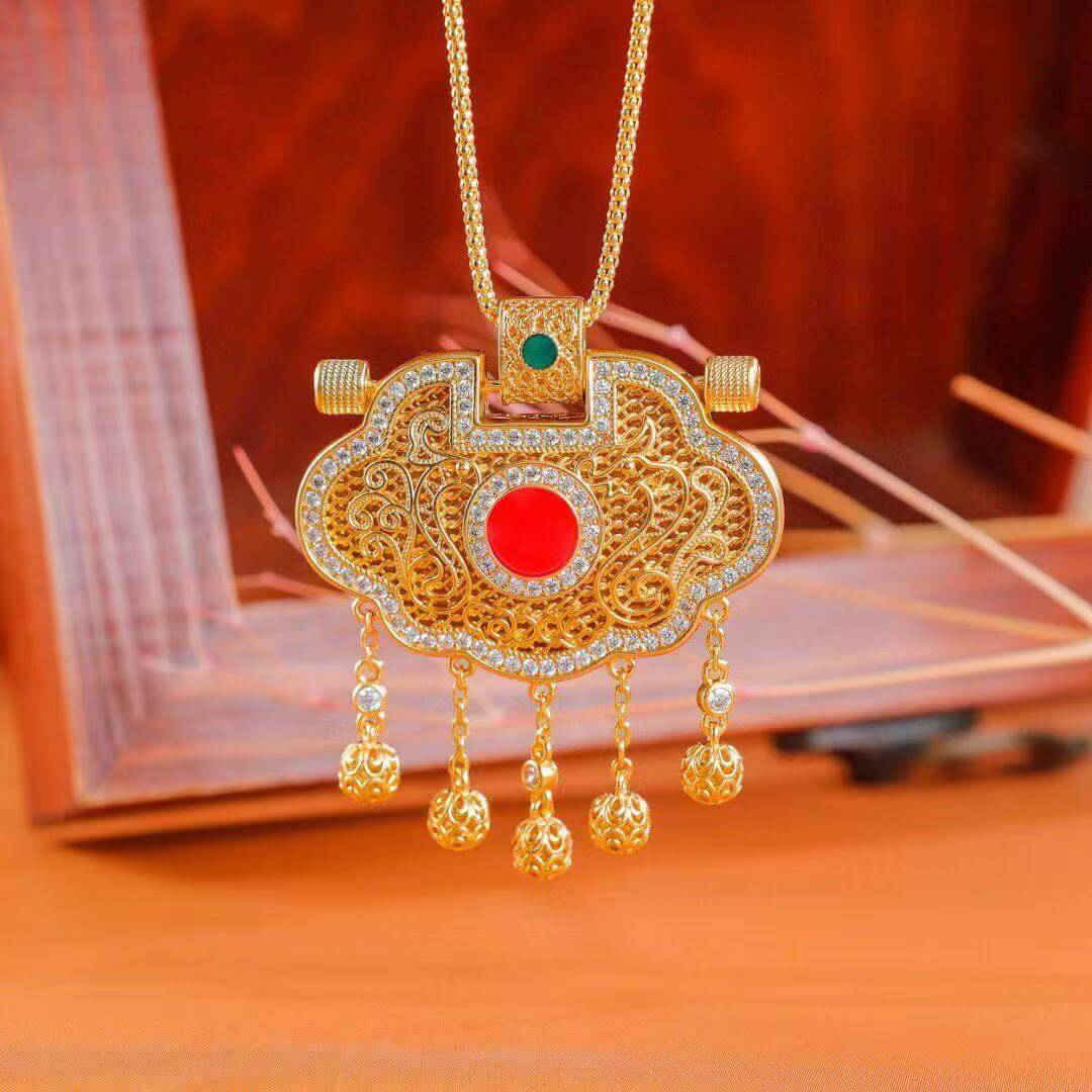 ruyi longevity lock pendant front view