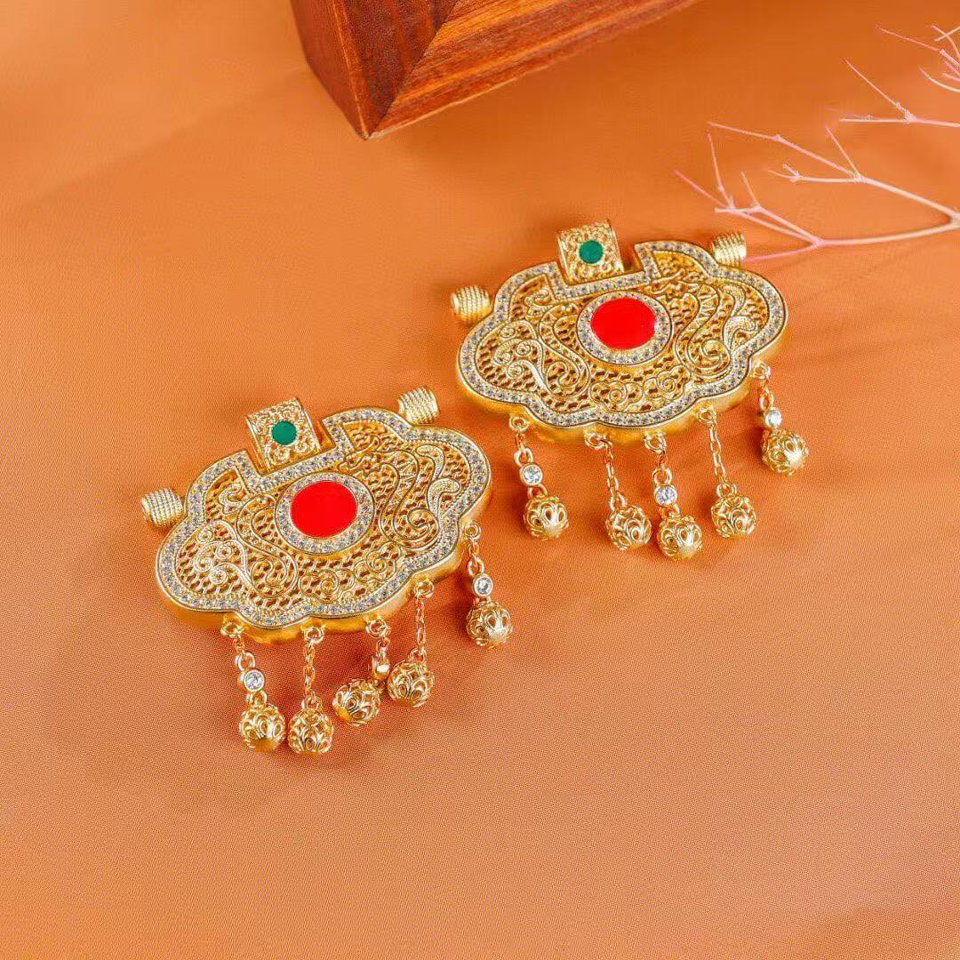 ruyi longevity lock pendant worn 3