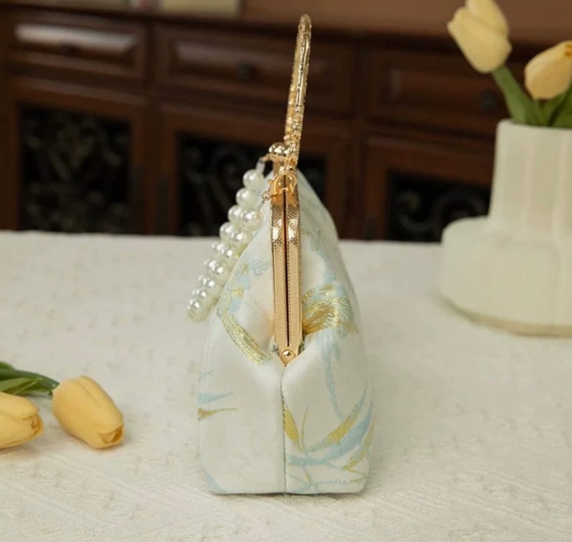 Bamboo clasp bag  Breeze